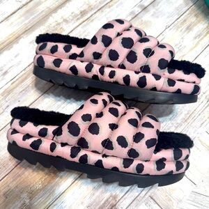 ‼️UGG MAXI PUFFER SLIDES 8‼️